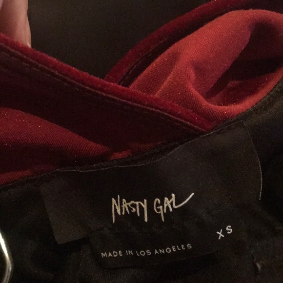 NWT Nasty Gal maroon velvet top black maxi dress - Picture 3 of 3
